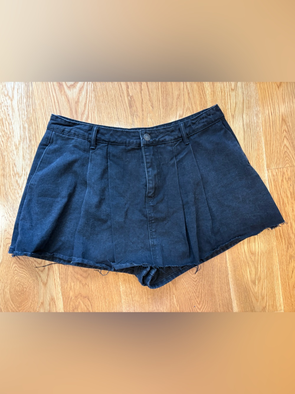 Forever 21 Washed Pleated Black Denim Skort (Size 1X)